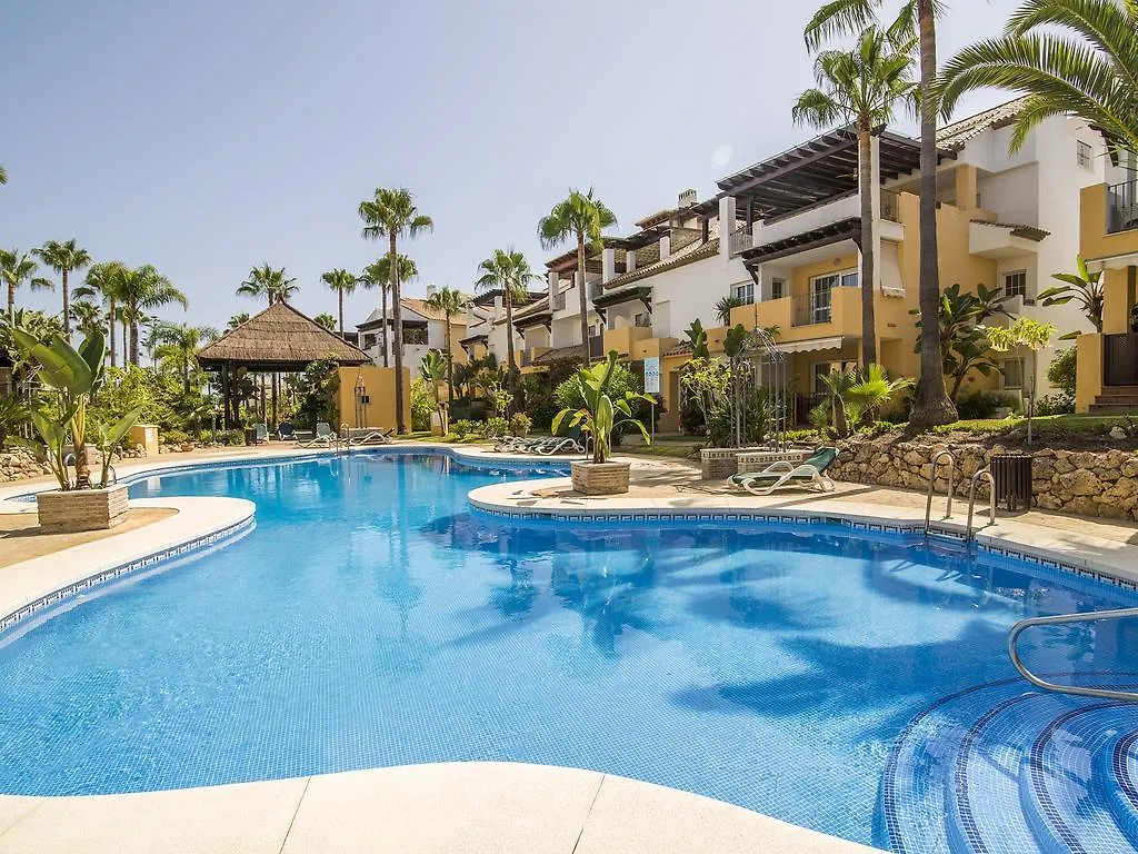 Sand Dunes Waterfront Retreat Marbella Apartment