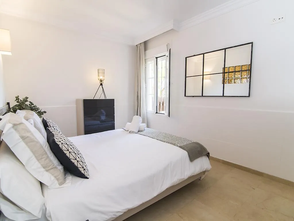Sand Dunes Waterfront Retreat Marbella Apartment
